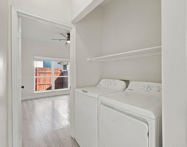16872 Kempwood - Photo Thumbnail 12