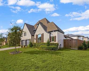 7315 Camden Crestwood Way - Photo Thumbnail 32