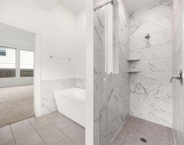 7315 Camden Crestwood Way - Photo Thumbnail 26