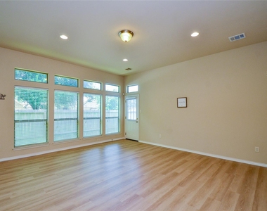 4438 Kirk Manor Court - Photo Thumbnail 18