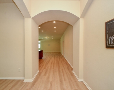 4438 Kirk Manor Court - Photo Thumbnail 11
