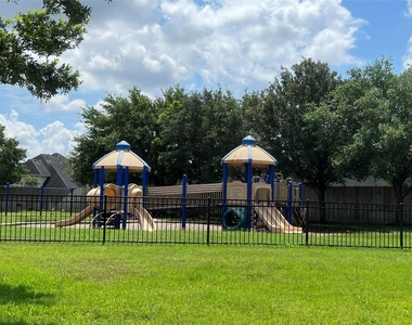 4438 Kirk Manor Court - Photo Thumbnail 34