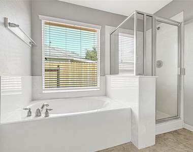 12943 Palm Leaf Court - Photo Thumbnail 19