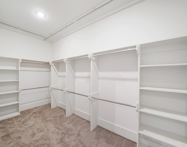 881 Rachel Street - Photo Thumbnail 20