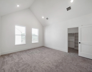 881 Rachel Street - Photo Thumbnail 17