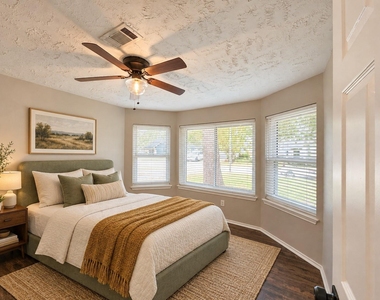 2118 Creston Drive - Photo Thumbnail 13