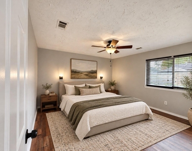 2118 Creston Drive - Photo Thumbnail 21