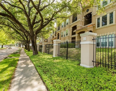 3231 Allen Parkway - Photo Thumbnail 14