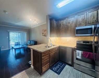 3231 Allen Parkway - Photo Thumbnail 3