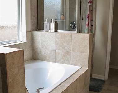 4703 N Bella Court - Photo Thumbnail 24