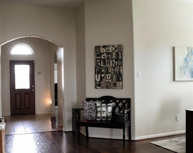 4703 N Bella Court - Photo Thumbnail 8