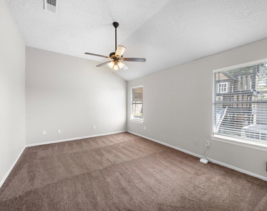 634 Spring Breeze Street - Photo Thumbnail 25
