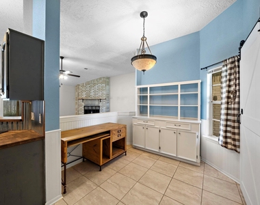 634 Spring Breeze Street - Photo Thumbnail 20