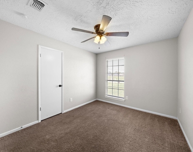 634 Spring Breeze Street - Photo Thumbnail 21