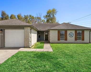 634 Spring Breeze Street - Photo Thumbnail 6