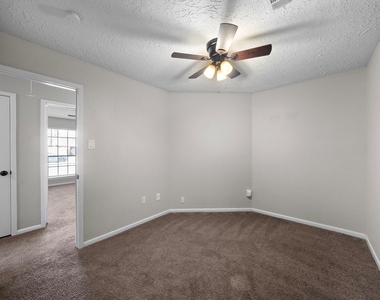 634 Spring Breeze Street - Photo Thumbnail 22