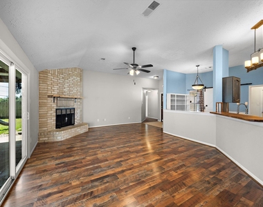 634 Spring Breeze Street - Photo Thumbnail 9
