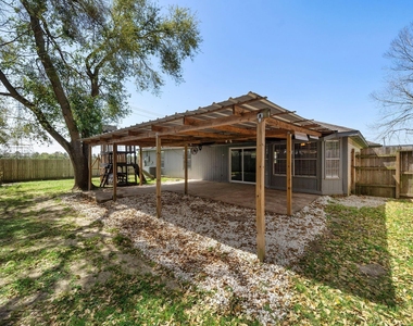 634 Spring Breeze Street - Photo Thumbnail 4