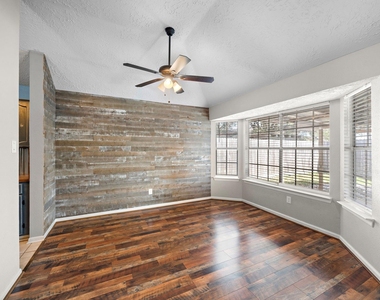 634 Spring Breeze Street - Photo Thumbnail 11