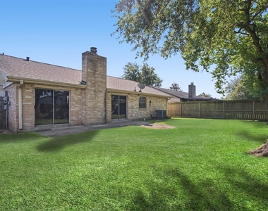1323 Castle Glen Drive - Photo Thumbnail 31