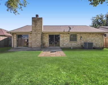 1323 Castle Glen Drive - Photo Thumbnail 28