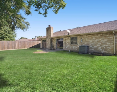 1323 Castle Glen Drive - Photo Thumbnail 29