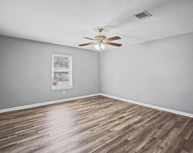 1323 Castle Glen Drive - Photo Thumbnail 23