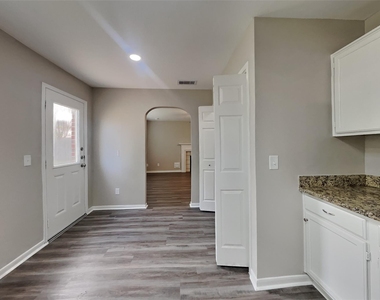 18150 Forest Cedars Drive - Photo Thumbnail 5