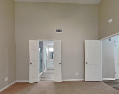 18150 Forest Cedars Drive - Photo Thumbnail 9