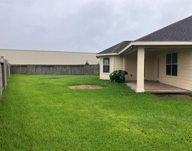 27 Prairie Oaks Drive - Photo Thumbnail 6
