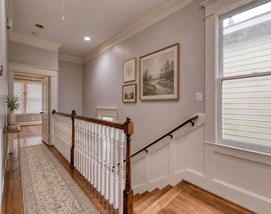 426 W 25th Street - Photo Thumbnail 7