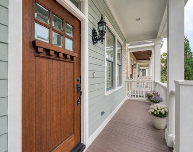 426 W 25th Street - Photo Thumbnail 1