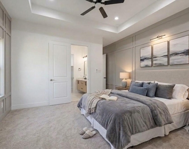 7920 Boy Street - Photo Thumbnail 4