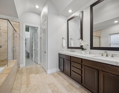 8805 Kolbe Bend Lane - Photo Thumbnail 22