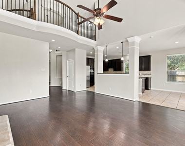 13102 Spear Trail Court - Photo Thumbnail 11