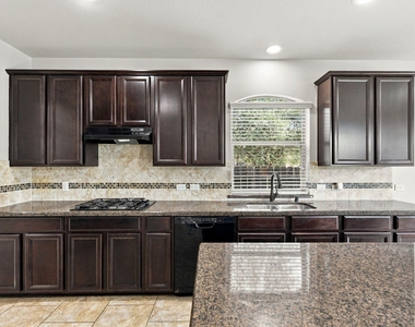 13102 Spear Trail Court - Photo Thumbnail 9