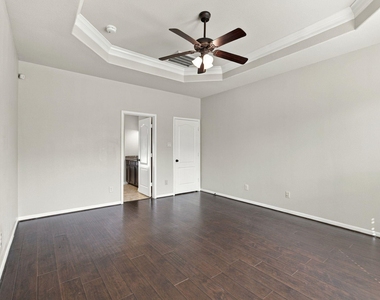 13102 Spear Trail Court - Photo Thumbnail 15