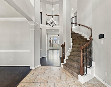 13102 Spear Trail Court - Photo Thumbnail 4