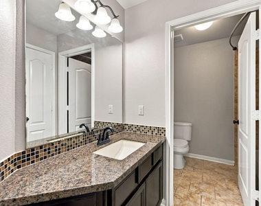 13102 Spear Trail Court - Photo Thumbnail 32