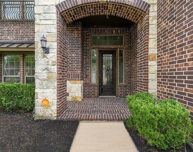 13102 Spear Trail Court - Photo Thumbnail 3