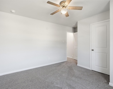 29 Valiant Ridge Trail - Photo Thumbnail 14
