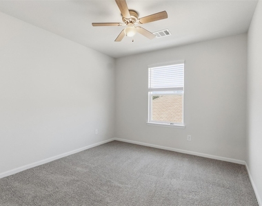 29 Valiant Ridge Trail - Photo Thumbnail 19