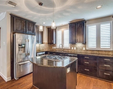 1126 Hempstead Villa Lane - Photo Thumbnail 5
