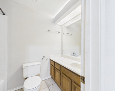 15938 Seahorse Drive - Photo Thumbnail 20