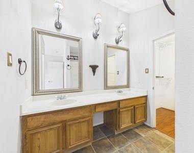 15938 Seahorse Drive - Photo Thumbnail 27