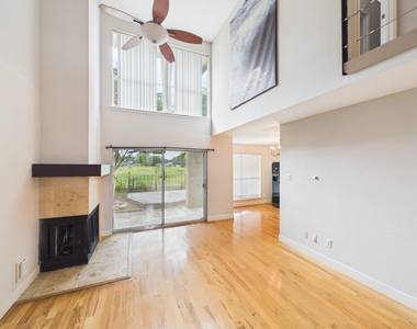 15938 Seahorse Drive - Photo Thumbnail 3