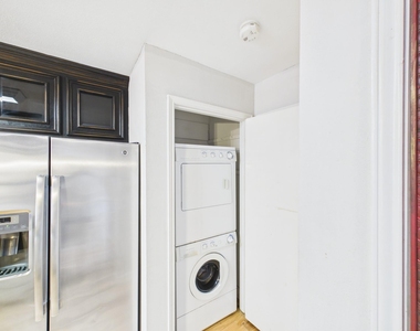 15938 Seahorse Drive - Photo Thumbnail 10
