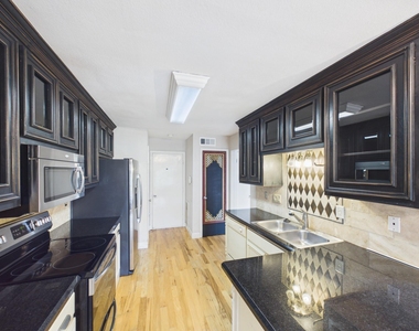 15938 Seahorse Drive - Photo Thumbnail 9