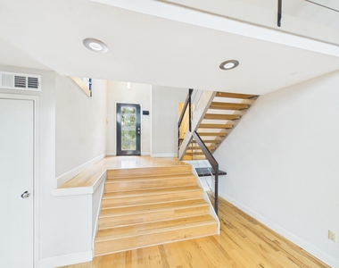 15938 Seahorse Drive - Photo Thumbnail 12