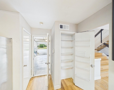 15938 Seahorse Drive - Photo Thumbnail 11